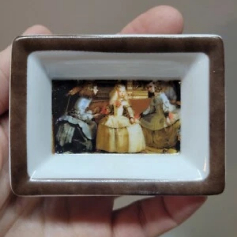 A GdP (Giordano di Ponzano) trinket dish Deigo Vela`zquez Painting.